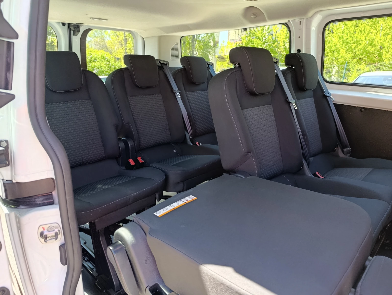 Ford Transit Custom 2.0 ТDCI 8+ 1 Закупен от БГ, снимка 9 - Автомобили и джипове - 54456140