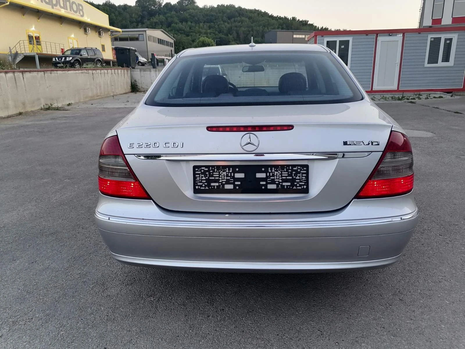 Mercedes-Benz E 220  EVO AVANGARDE, снимка 7 - Автомобили и джипове - 55094458