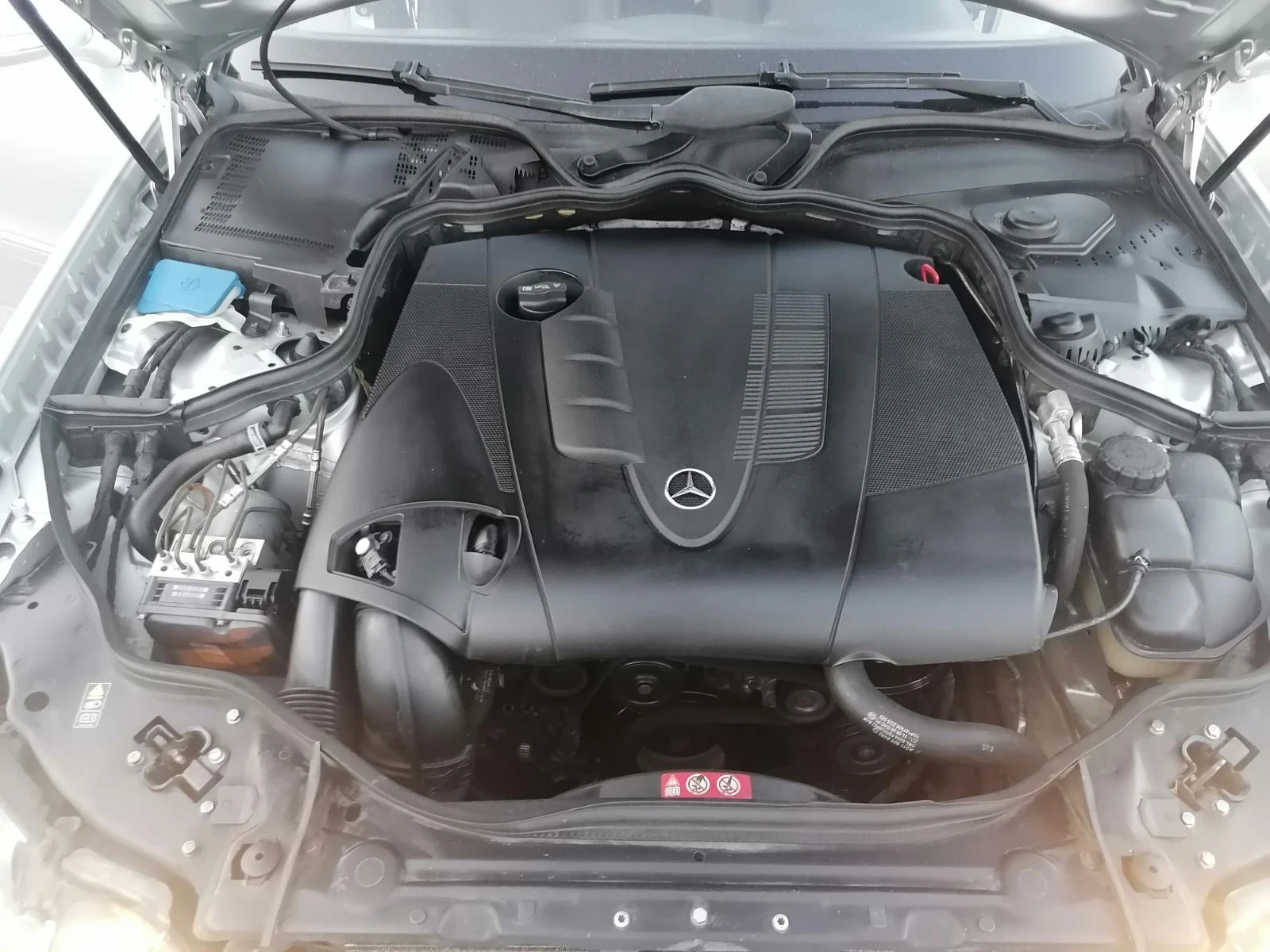 Mercedes-Benz E 220  EVO AVANGARDE, снимка 16 - Автомобили и джипове - 55094458
