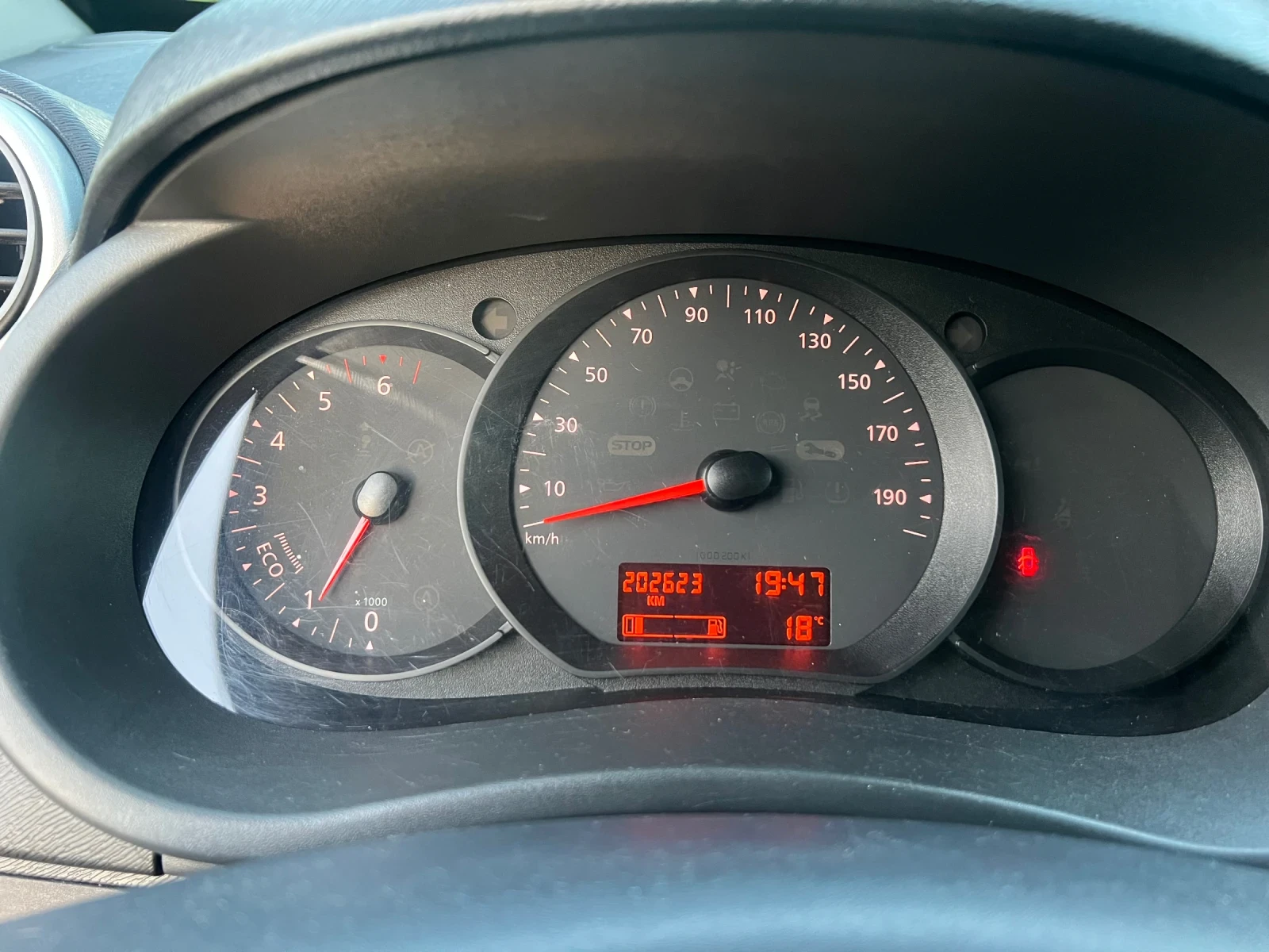 Renault Kangoo 1.5dci Климатик, снимка 10 - Автомобили и джипове - 55241672