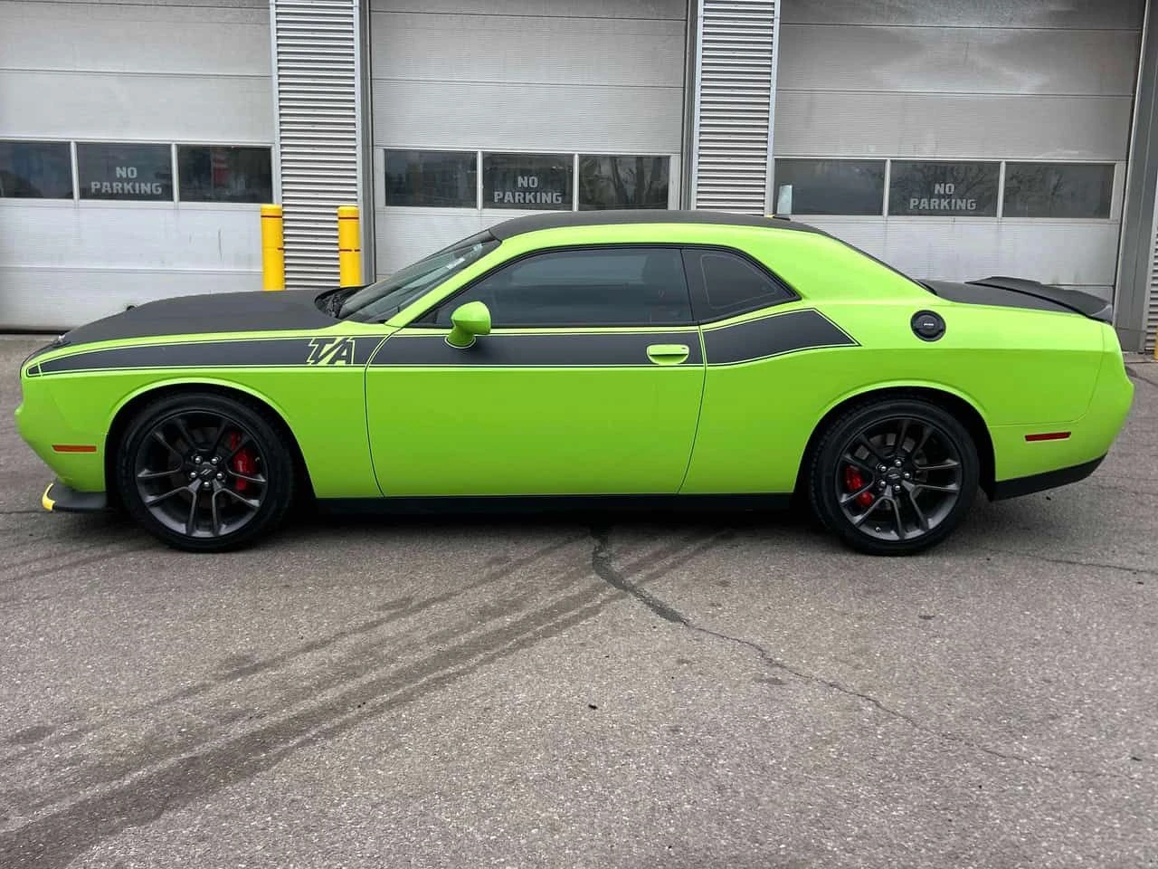 Dodge Challenger * R/T RWD * CARFAX * ЦЕНА ДО БГ, снимка 3 - Автомобили и джипове - 55245458