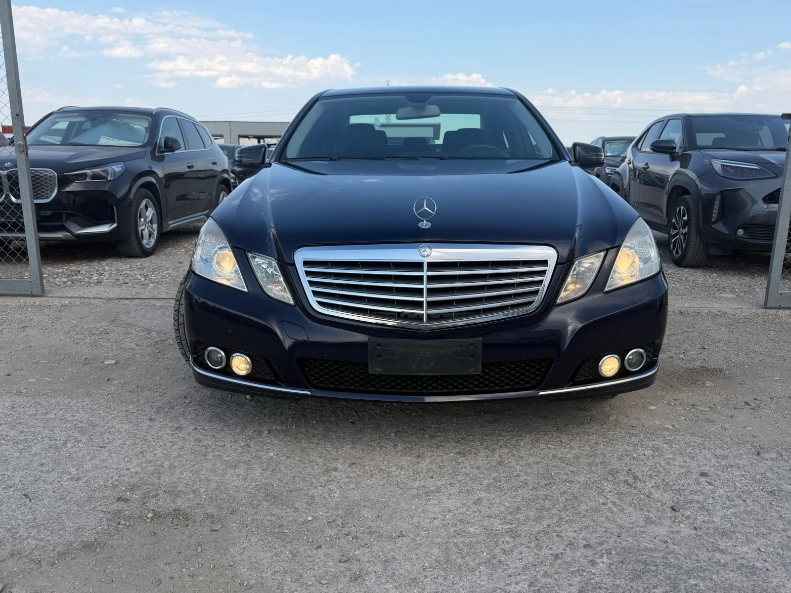 Mercedes-Benz E 200 ELEGANCE | Парктроник| Ел.Седалки| РЕАЛНИ КМ, снимка 2 - Автомобили и джипове - 55803374