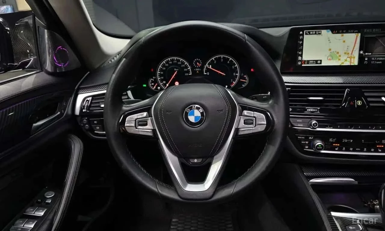 BMW 520, снимка 13 - Автомобили и джипове - 56685581