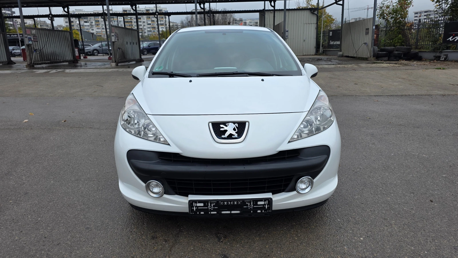 Peugeot 207 КАТО НОВА, снимка 2 - Автомобили и джипове - 56714427