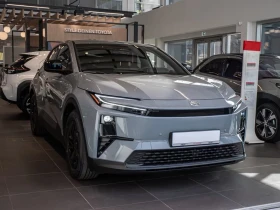 Toyota C-HR Team player Winter pack blind spot ACC, снимка 1