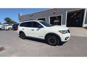Nissan Pathfinder * SL ROCK CREEK AWD | 7 PASS | HTD LEATHER | PANO  - 21300 € / 41659.18 лв. - 77106282 2