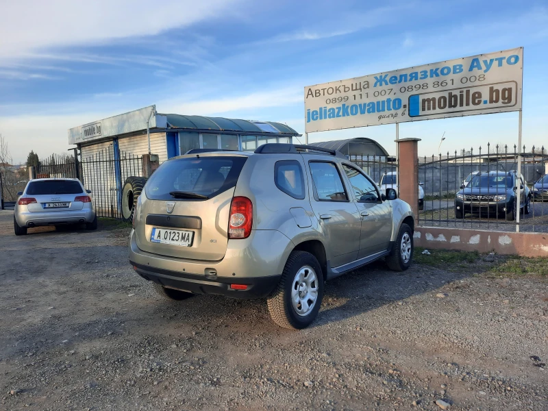 Dacia Duster 1.5 DCI 4х4, снимка 4 - Автомобили и джипове - 49439380