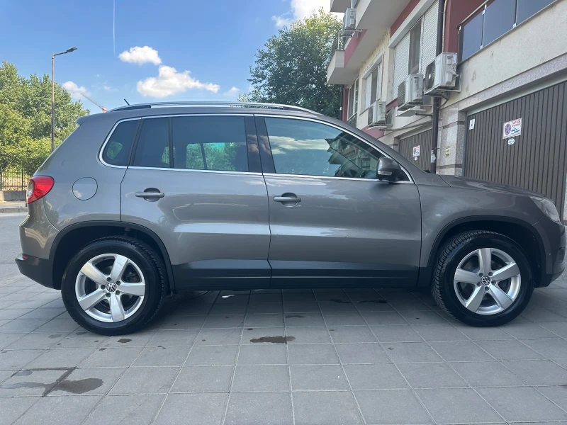 VW Tiguan 2.0TDI* 4MOTION* 6ск., снимка 7 - Автомобили и джипове - 51351389