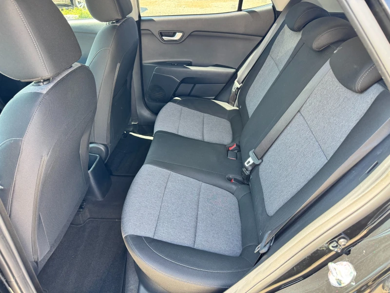 Kia Stonic 1.2i ГАЗ 84к.с на 70км. Фабрична Гаранция , снимка 12 - Автомобили и джипове - 51412429