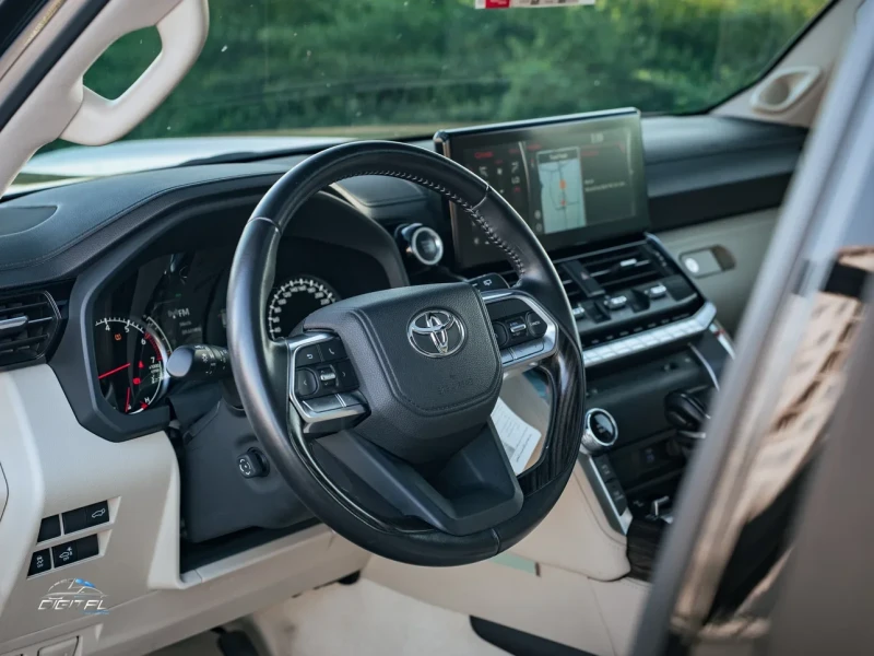 Toyota Land cruiser VX, снимка 8 - Автомобили и джипове - 52775591