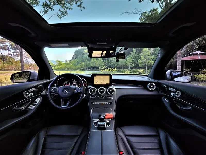 Mercedes-Benz GLC 220 4Matic Premium, снимка 7 - Автомобили и джипове - 55830481