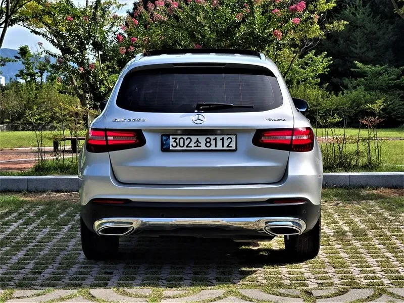 Mercedes-Benz GLC 220 4Matic Premium, снимка 4 - Автомобили и джипове - 55830481