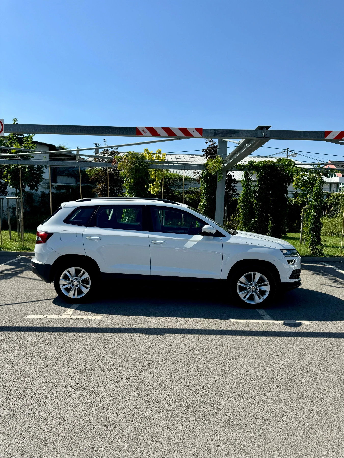 Skoda Karoq DSG Full LED Navi CarPlay  - изображение 2