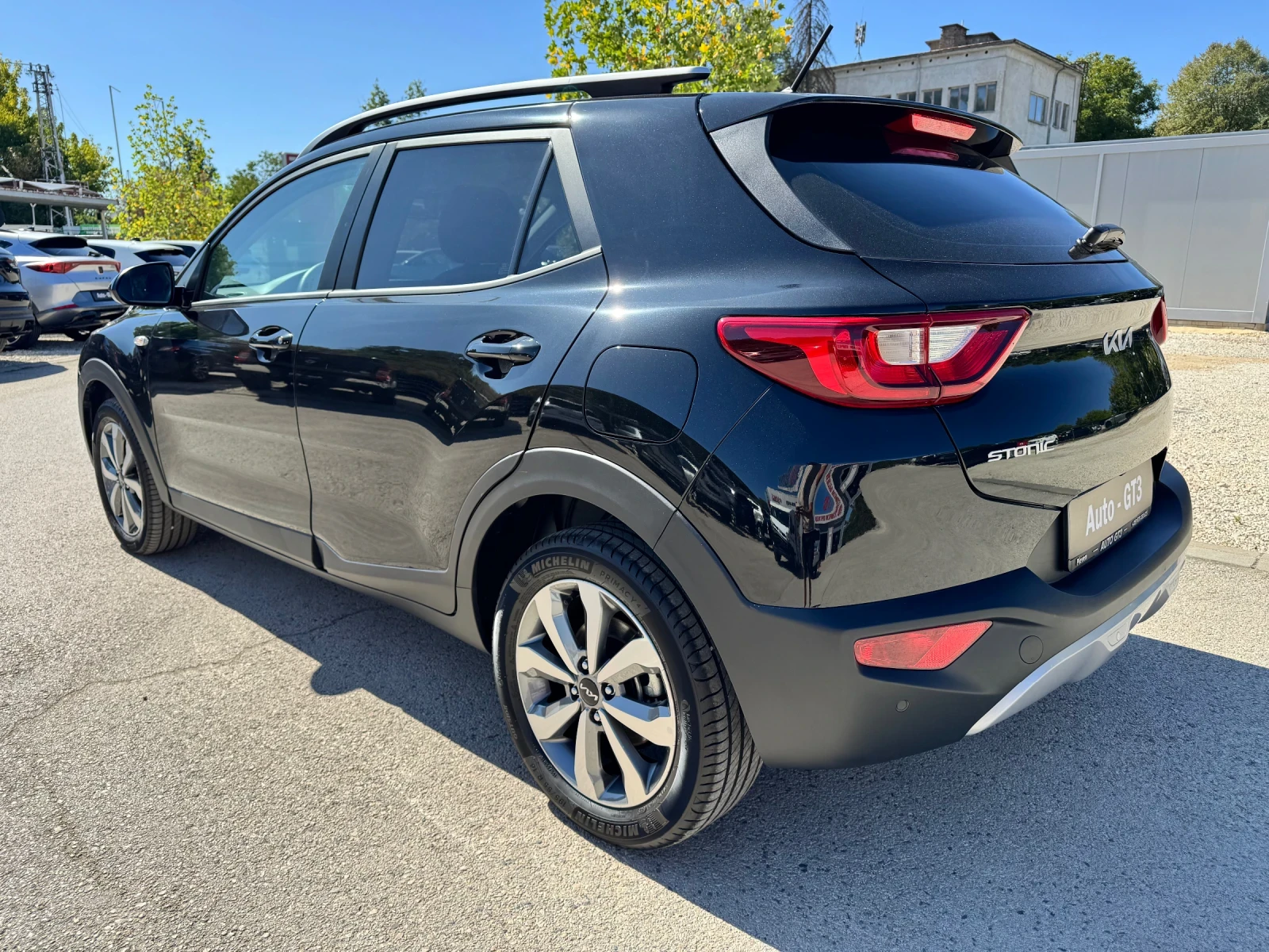 Kia Stonic 1.2i  84.  70.    | Mobile.bg   6