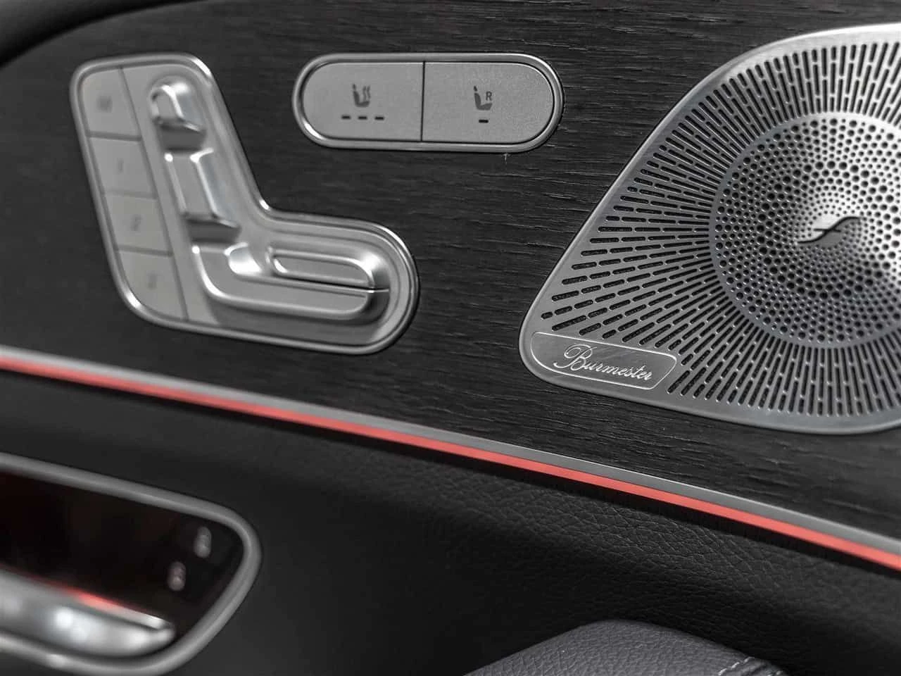 Mercedes-Benz GLE 350 AMG NIGHT PKG| PREMIUM PKG| 360CAM| BURMESTER, снимка 15 - Автомобили и джипове - 54092521