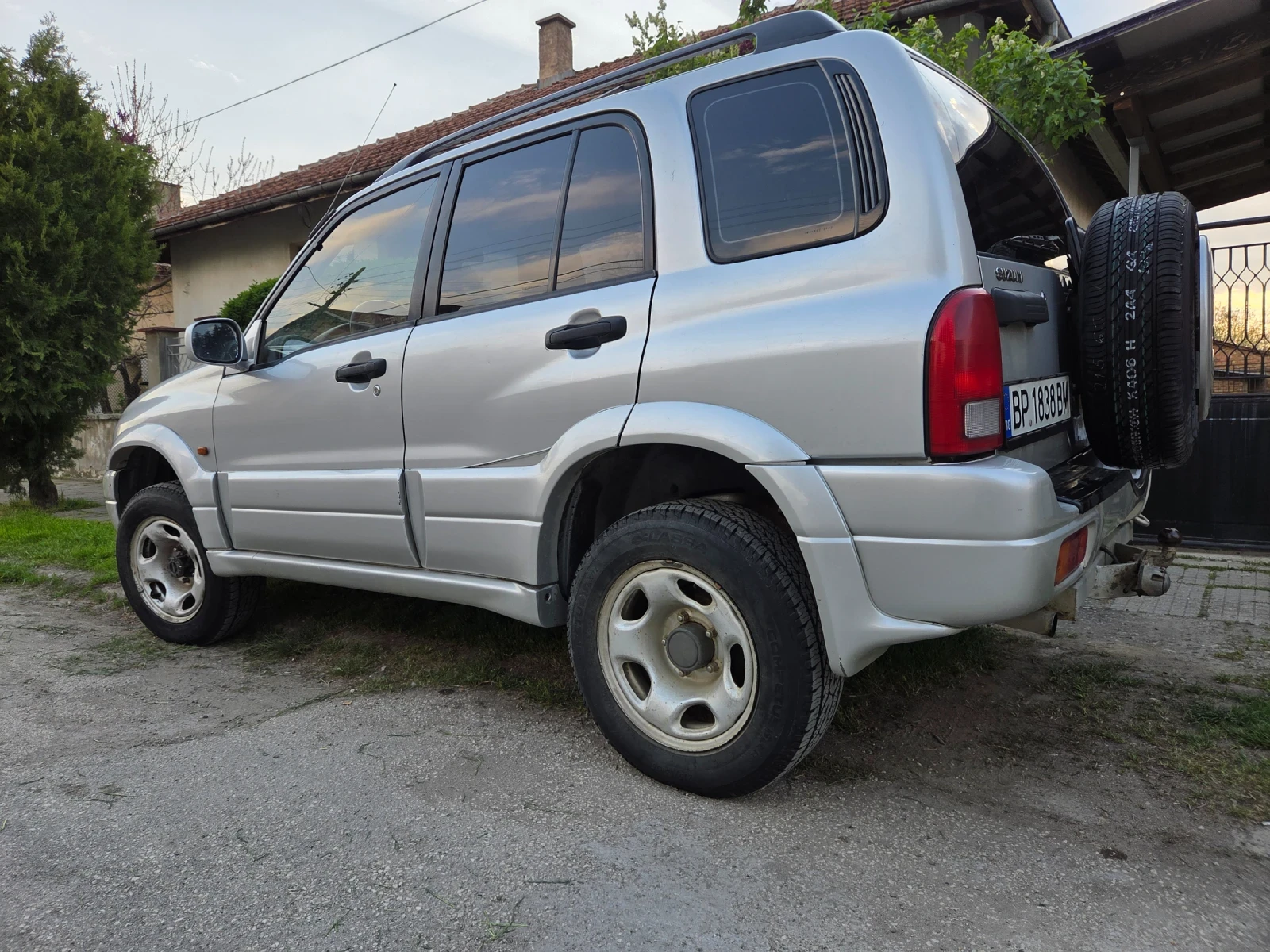 Suzuki Grand vitara, снимка 6 - Автомобили и джипове - 54229894