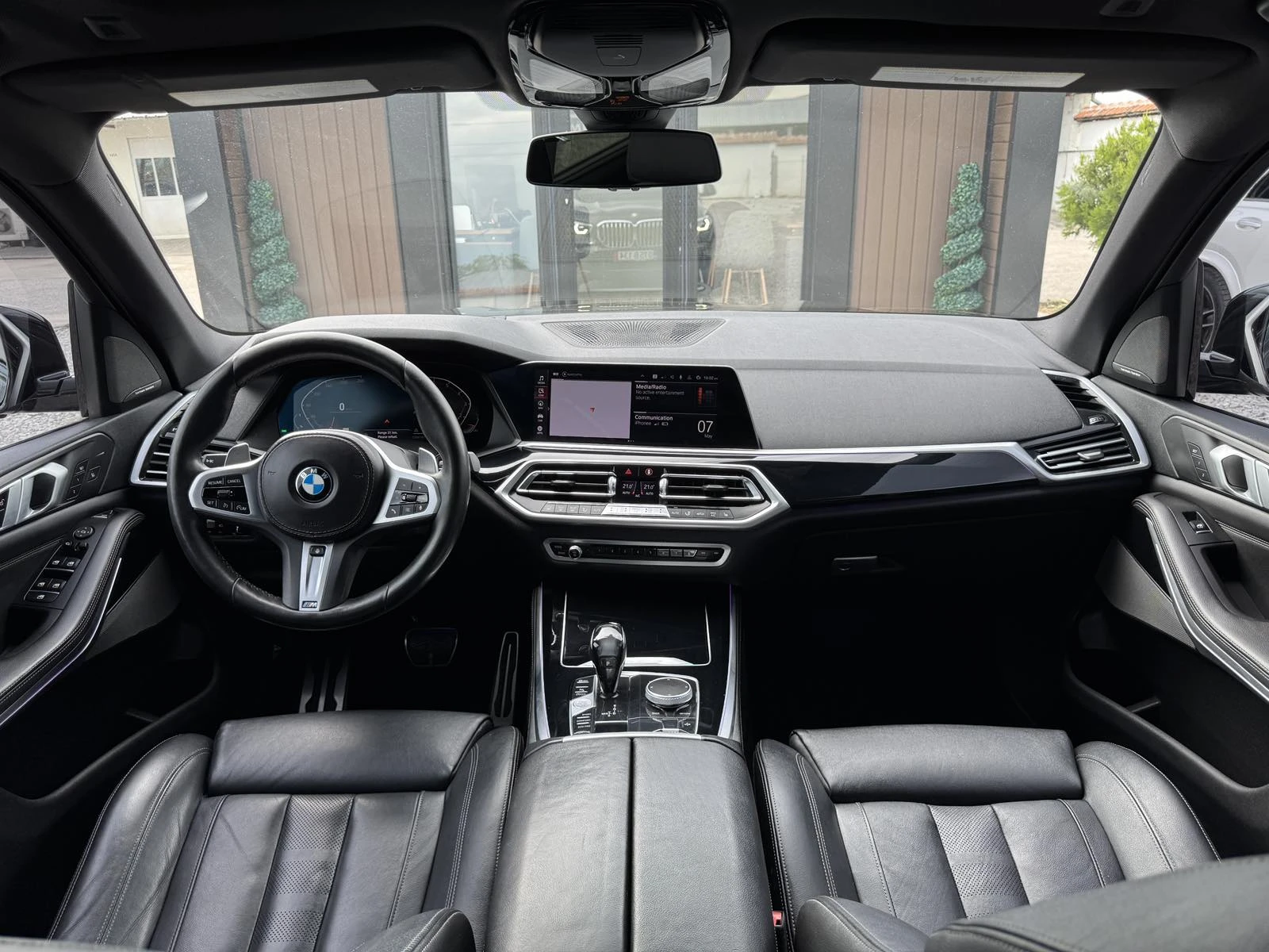 BMW X5 4.0XI* M-SPORT* LASER, снимка 9 - Автомобили и джипове - 54456051