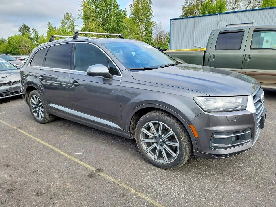 Audi Q7, снимка 4 - Автомобили и джипове - 54695559