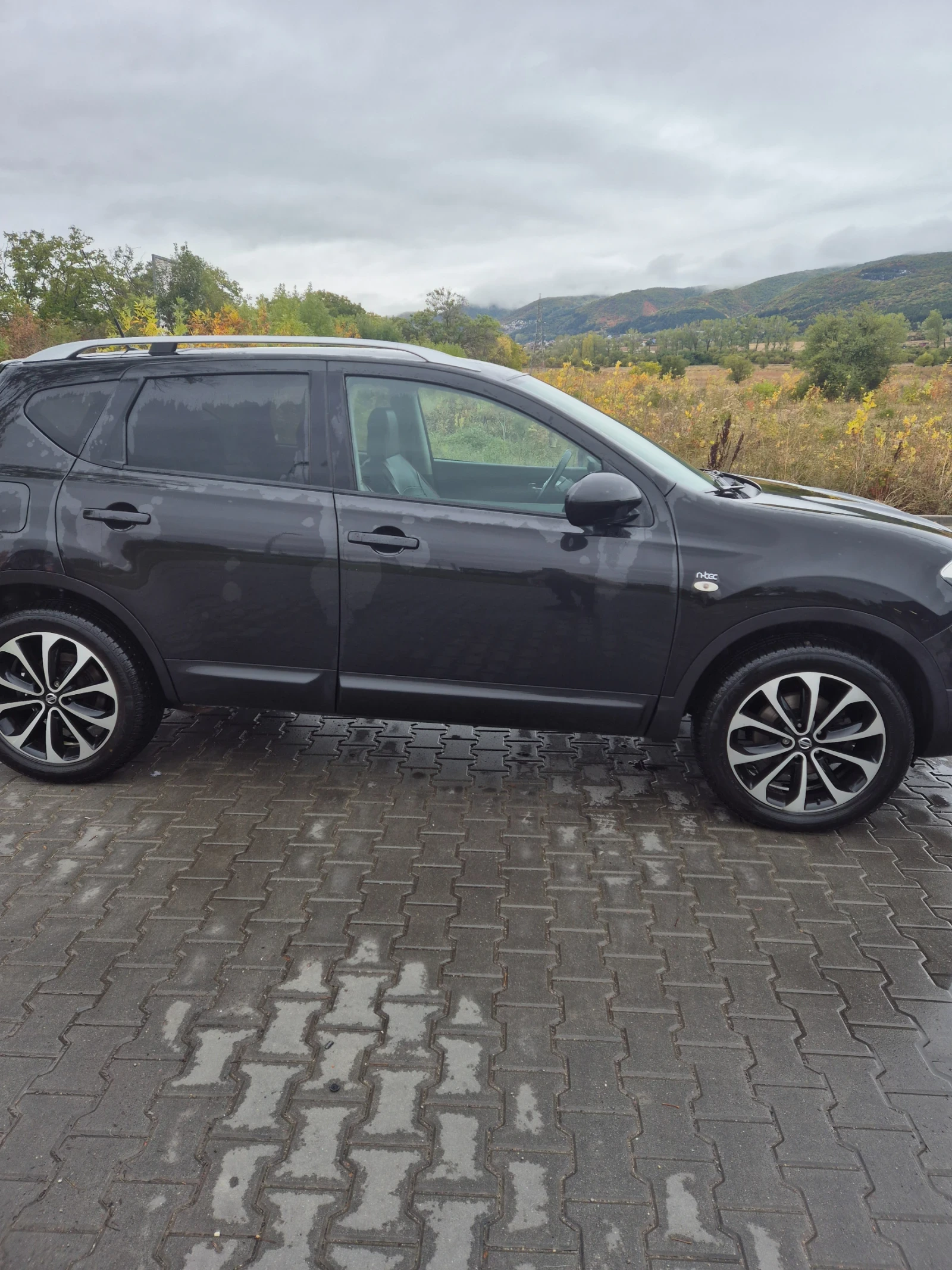 Nissan Qashqai, снимка 6 - Автомобили и джипове - 54755427