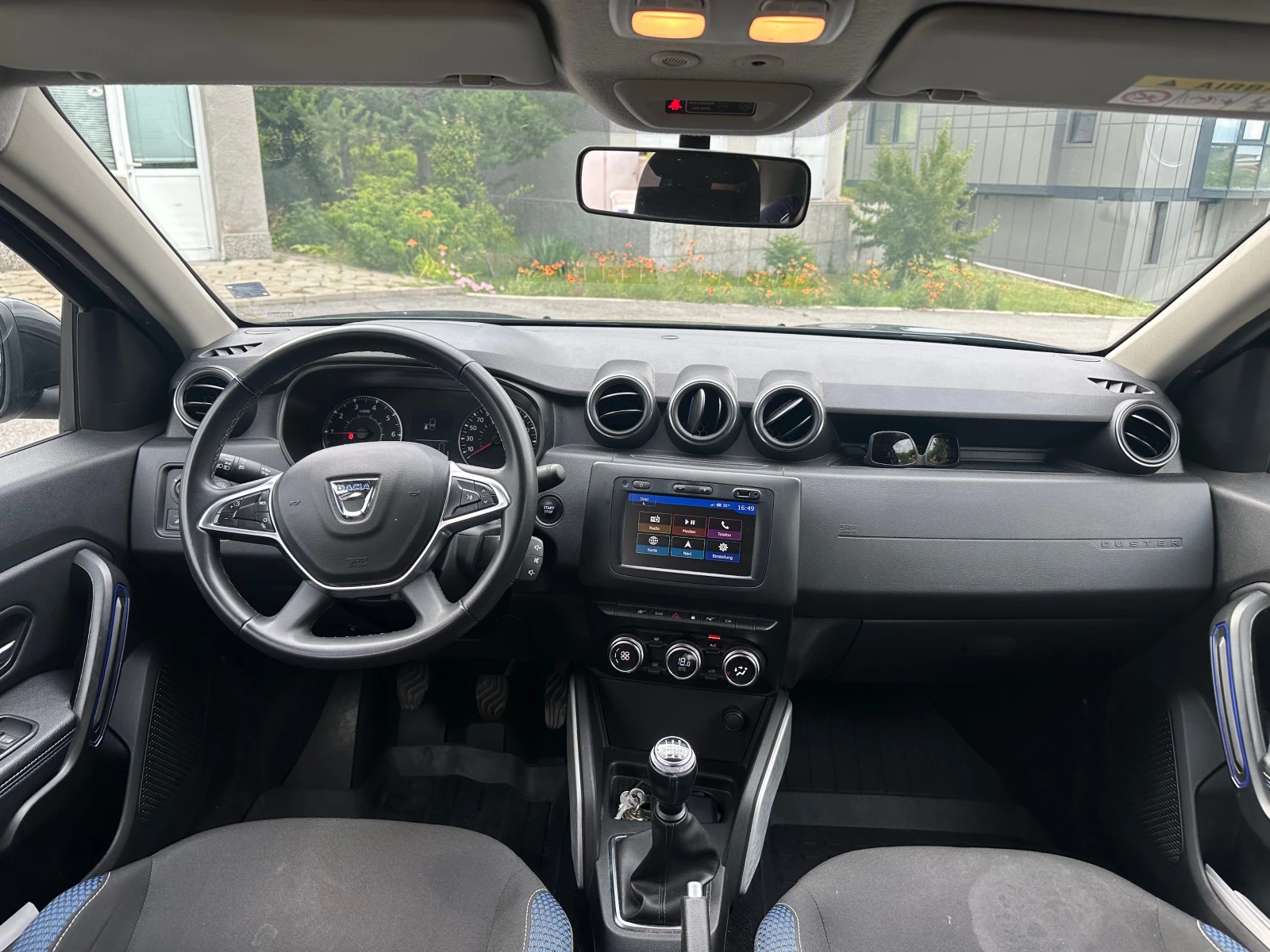 Dacia Duster, снимка 10 - Автомобили и джипове - 55002781