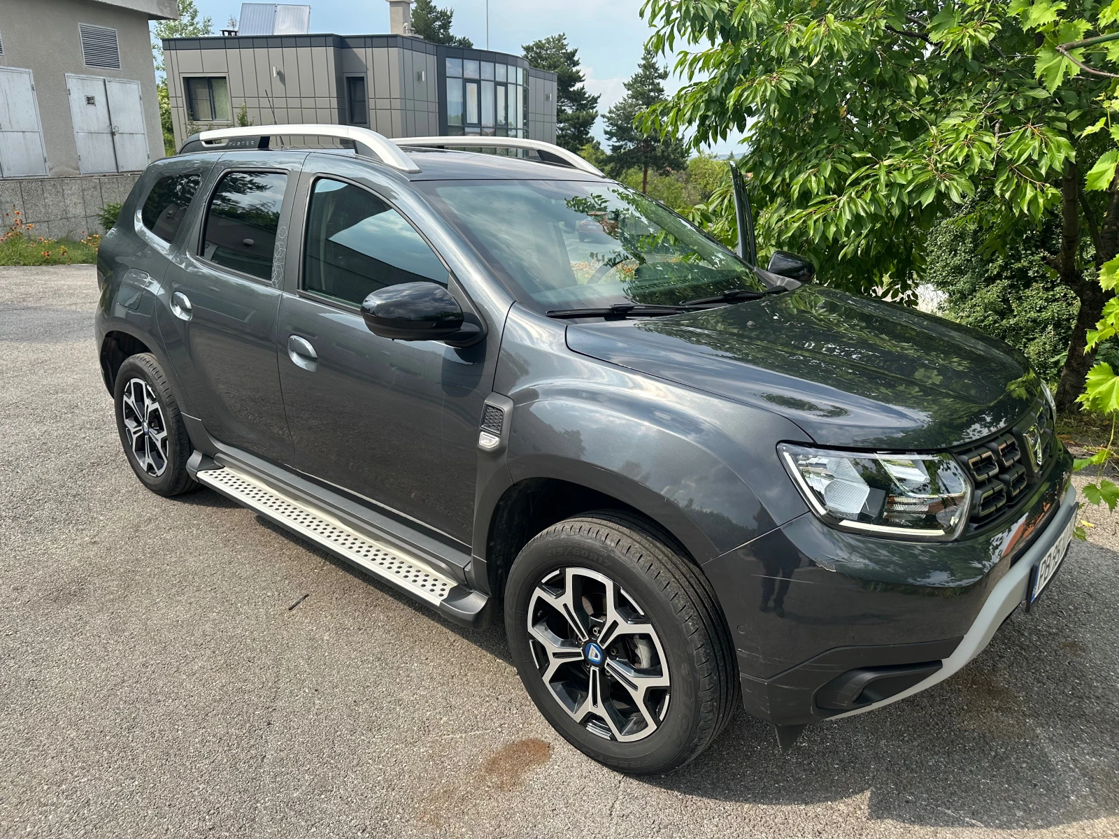 Dacia Duster, снимка 6 - Автомобили и джипове - 55002781