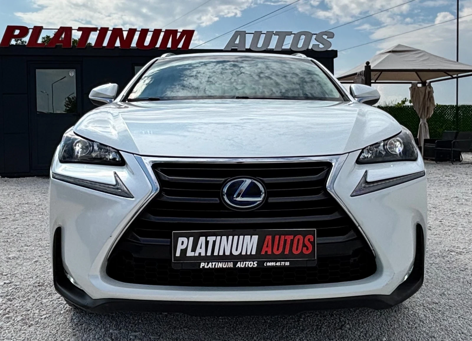Lexus NX 300h 2.5 HYBRID/4Х4/NAVI/ПЕРЛА/КАМЕРА , снимка 2 - Автомобили и джипове - 55153547