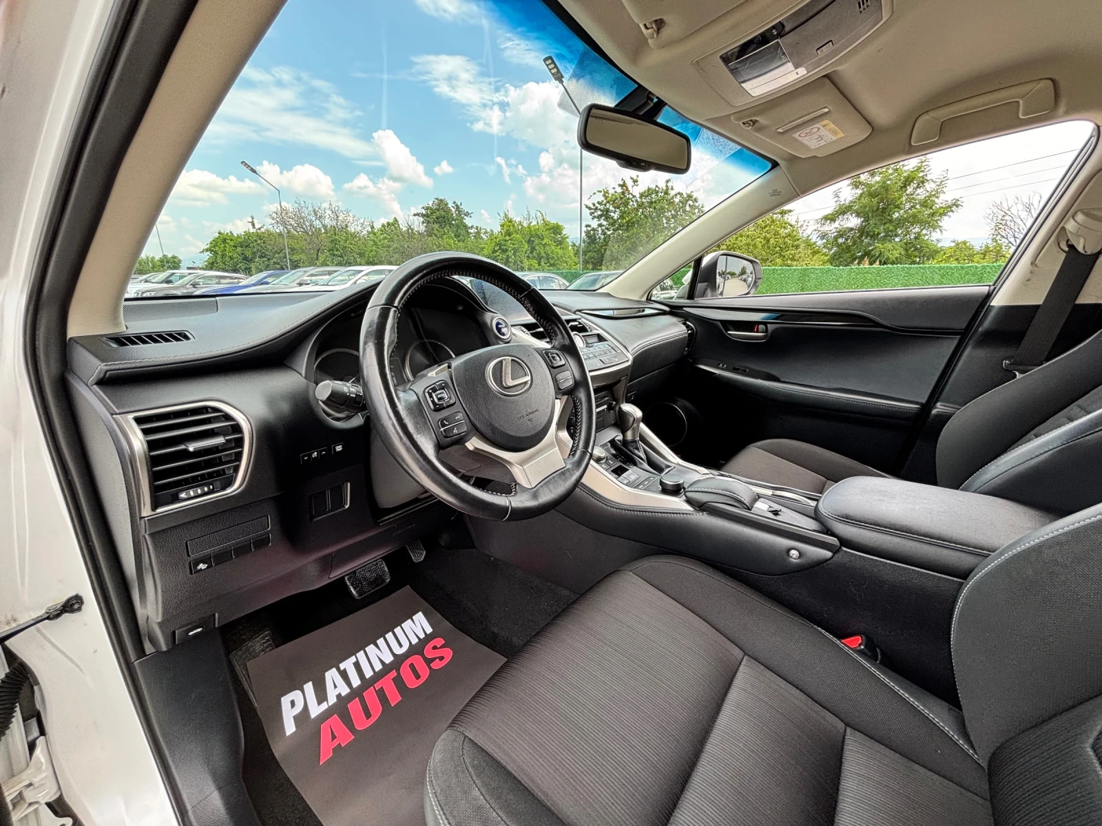 Lexus NX 300h 2.5 HYBRID/4Х4/NAVI/ПЕРЛА/КАМЕРА , снимка 9 - Автомобили и джипове - 55153547
