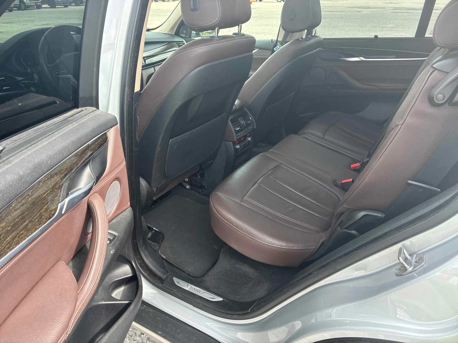 BMW X5 * xDrive35i * АВТОКРЕДИТ БЕЗ ПЪРВОНАЧАЛНА ВНОСКА* , снимка 15 - Автомобили и джипове - 55975569