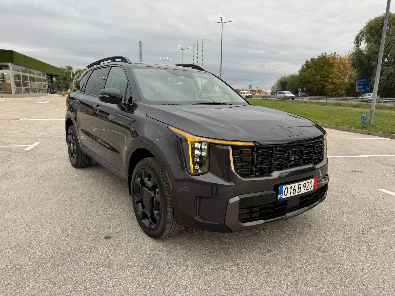 Kia Sorento SORENTO X-FACE-5400km