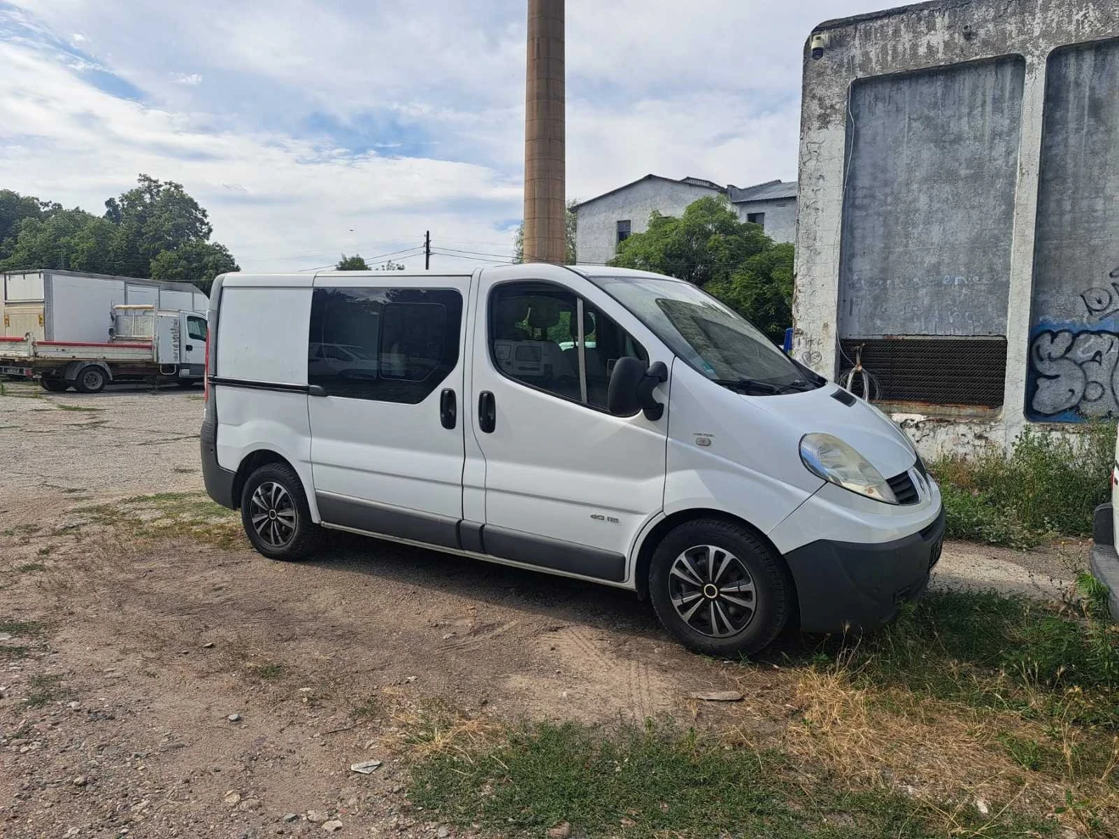 Renault Trafic 2.0 TDI , снимка 6 - Бусове и автобуси - 55445004