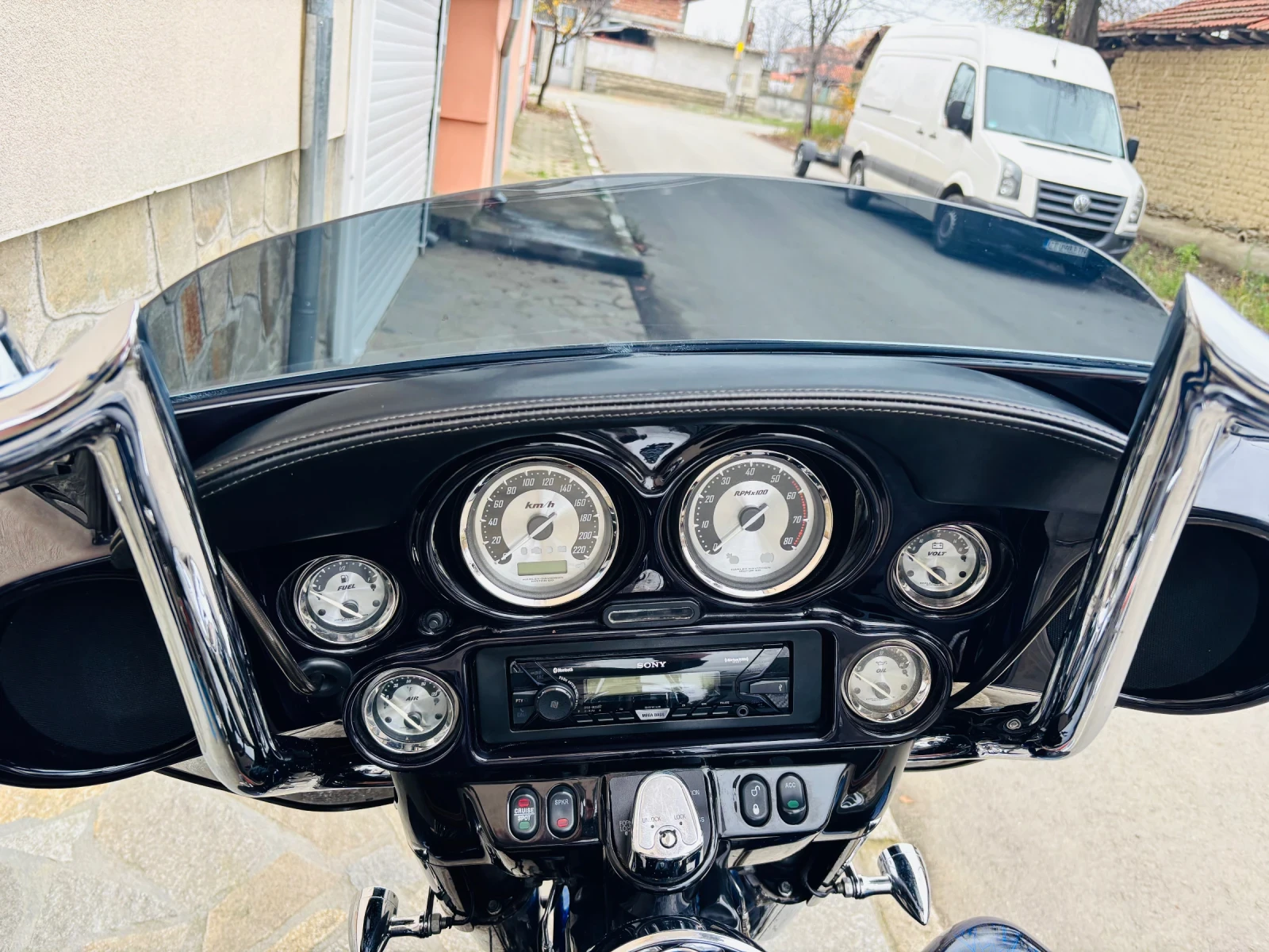 Harley-Davidson Custom 110-1.8 - изображение 7