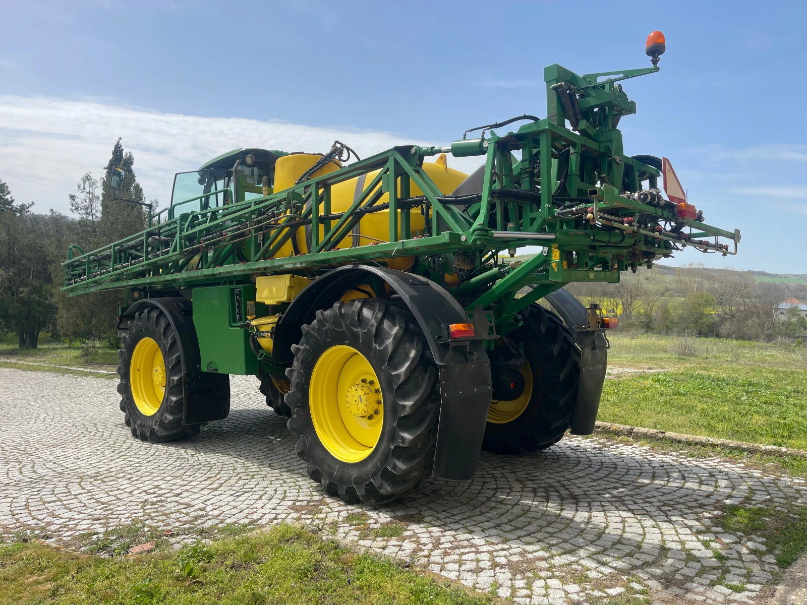 Самоходна пръскачка Друга марка JOHN DEERE R4040i 30 МЕТРА 4000 ЛИТРА ЛИЗИНГ  - изображение 5