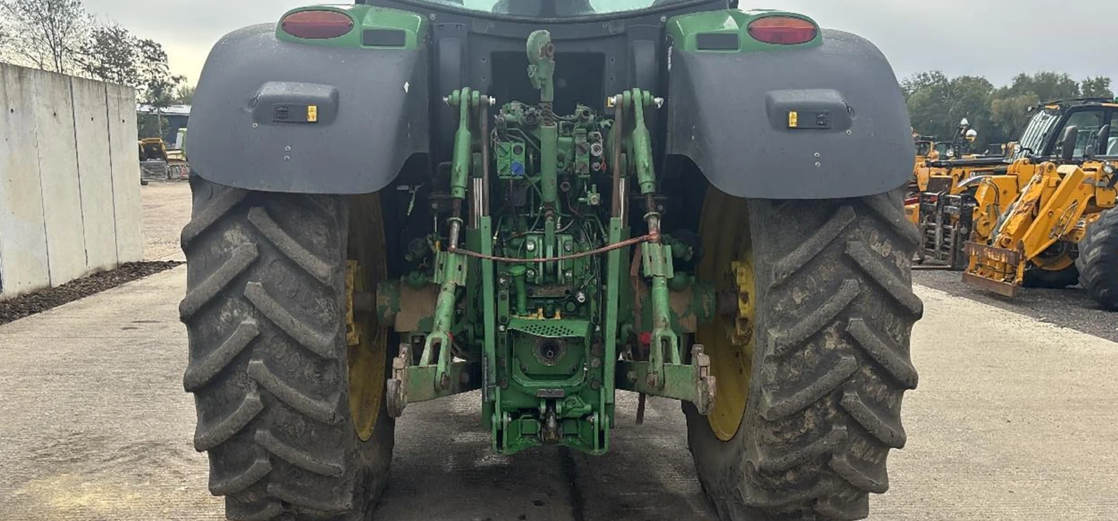 Трактор John Deere 6190R - изображение 3
