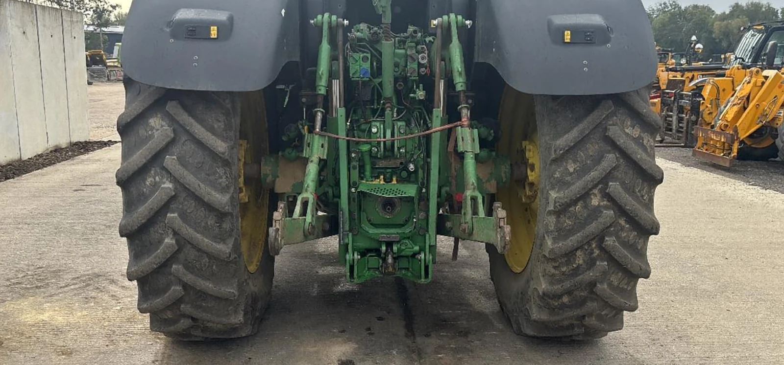 Трактор John Deere 6190R - изображение 9