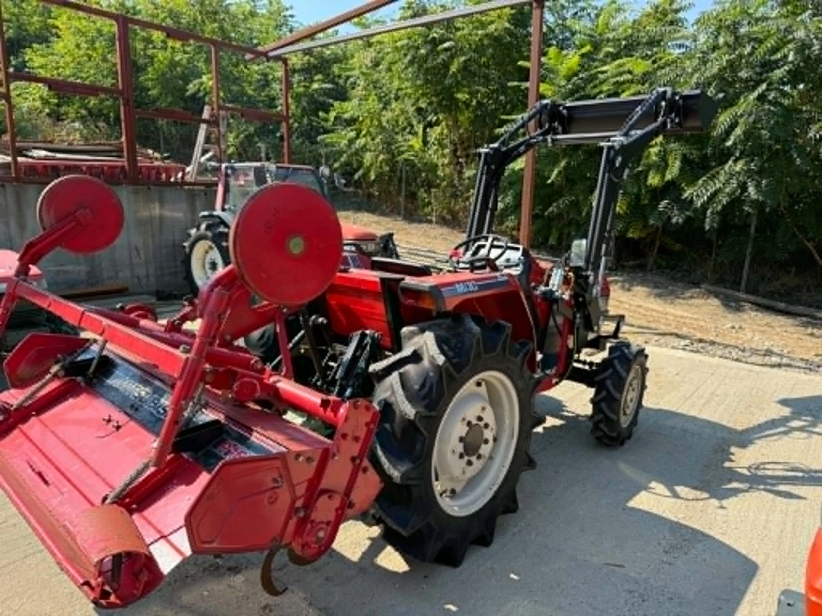 Трактор Mitsubishi MT27, снимка 5 - Селскостопанска техника - 56086613