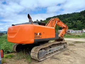      Hitachi Zaxis 250LC  