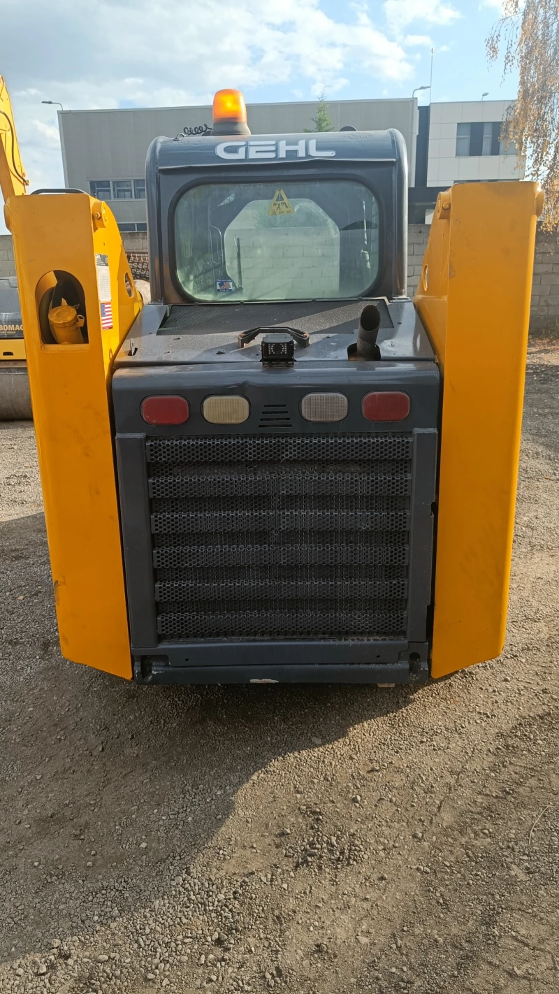 Мини челни товарачи GEHL 5240, снимка 5 - Индустриална техника - 52490267