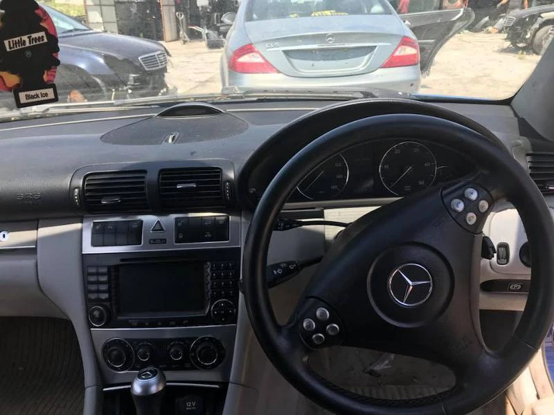 Двигател за Mercedes-Benz C 220, снимка 2 - Части - 22446113