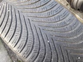 Гуми Зимни 225/50R17, снимка 2