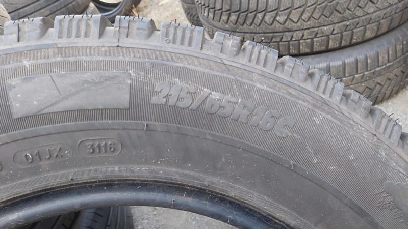 Гуми Зимни 215/65R16, снимка 8 - Гуми и джанти - 27402758