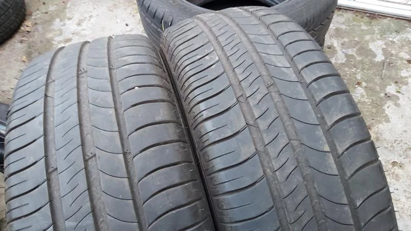 Гуми Летни 215/60R16, снимка 2 - Гуми и джанти - 27726493