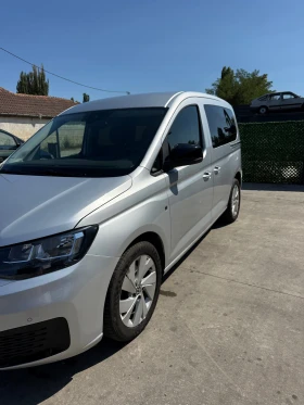 VW Caddy Пътнически, снимка 2