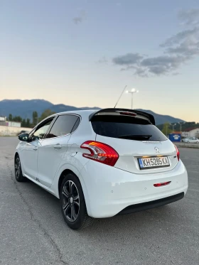 Peugeot 208, снимка 4