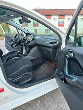 Peugeot 208, снимка 7