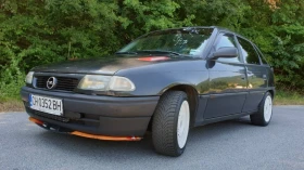 Opel Astra, снимка 2
