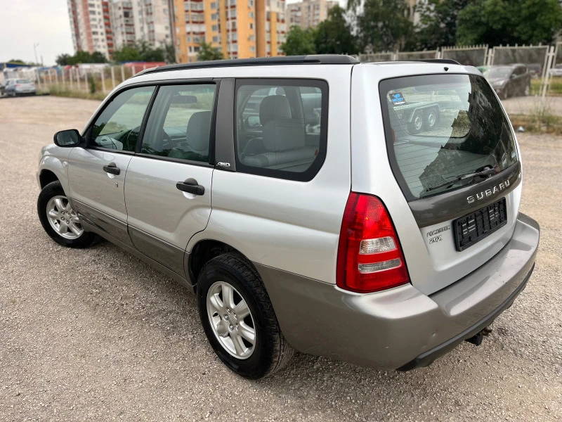 Subaru Forester 2.0i* 125* ITALY* PANORAMA* TEMPOMAT* PODGREV, снимка 7 - Автомобили и джипове - 46380163