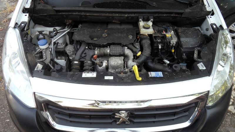 Peugeot Partner 1.6HDI/климатик, снимка 3 - Автомобили и джипове - 46468043