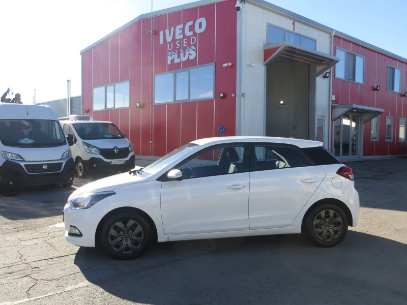 Hyundai I20 1.3 Euro 6b, снимка 2 - Автомобили и джипове - 47445059