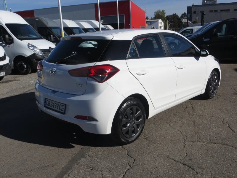 Hyundai I20 1.3 Euro 6b, снимка 4 - Автомобили и джипове - 47445059