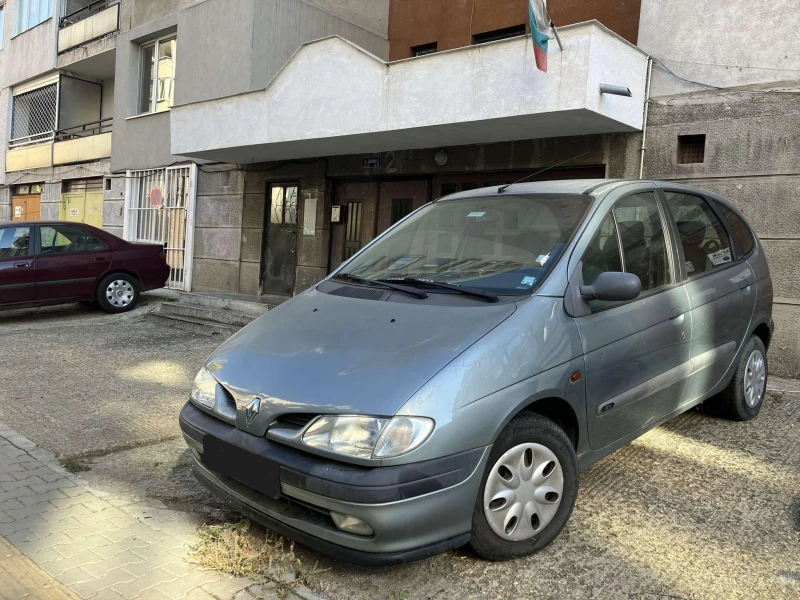 Renault Scenic, снимка 2 - Автомобили и джипове - 47932926